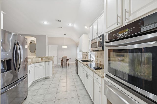 1628 Chase Oaks Court, Frisco, TX 75036