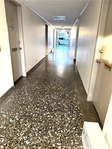 303 Glenoaks 9, Burbank, CA 91502