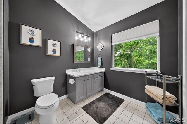 614 S Carolina Court, St Charles, MO 63303