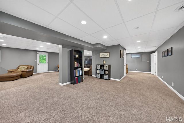614 S Carolina Court, St Charles, MO 63303