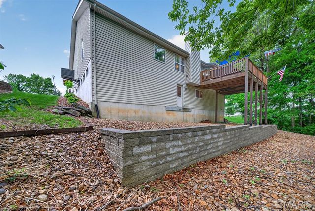614 S Carolina Court, St Charles, MO 63303