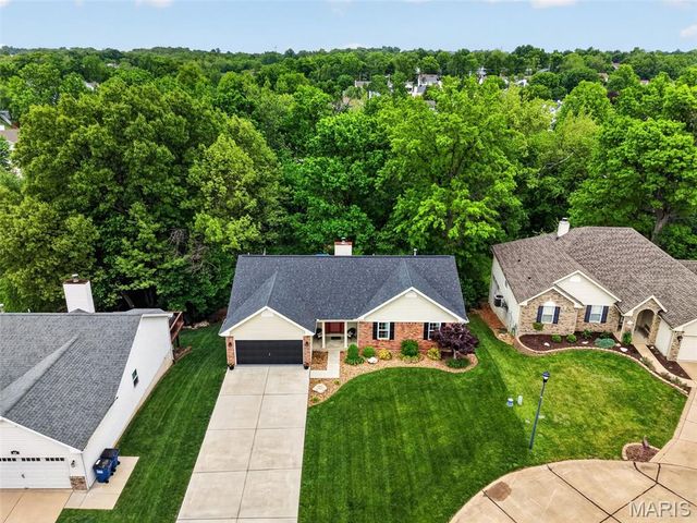 614 S Carolina Court, St Charles, MO 63303