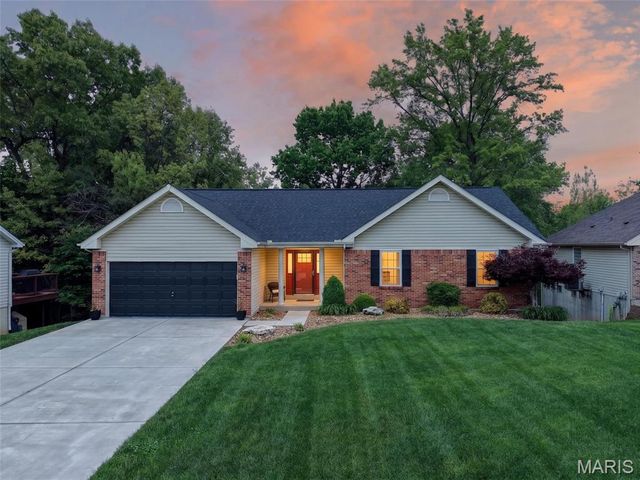 614 S Carolina Court, St Charles, MO 63303