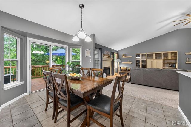 614 S Carolina Court, St Charles, MO 63303