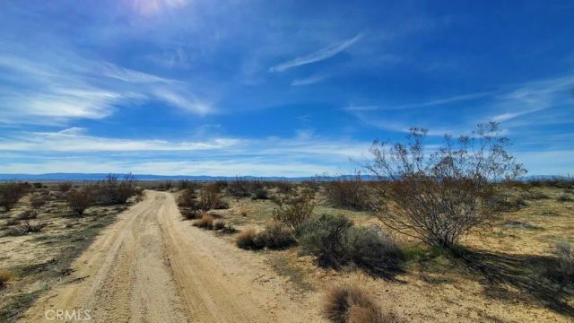 0 Rosamond Blvd & Kildeer St r St, Rosamond, CA 93560