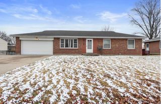 6 Sandringham Lane, Ferguson, MO 63135