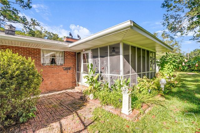 97 Azalea Avenue, Savannah, GA 31408