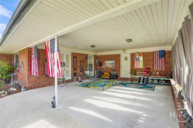 97 Azalea Avenue, Savannah, GA 31408