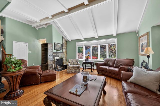821 BEVERLY RD, Rydal, PA 19046