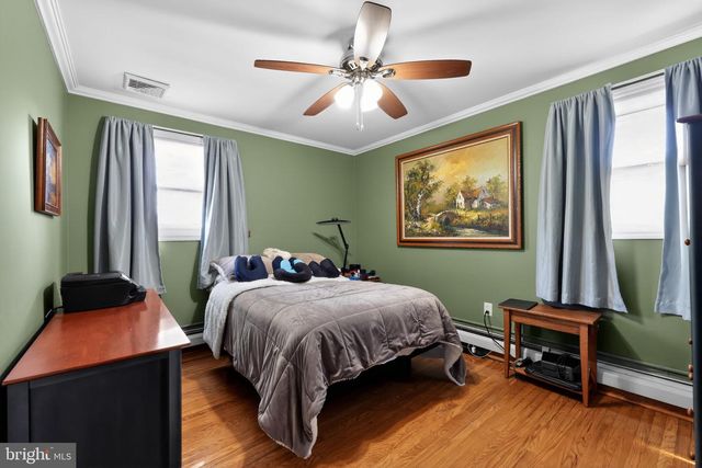 821 BEVERLY RD, Rydal, PA 19046