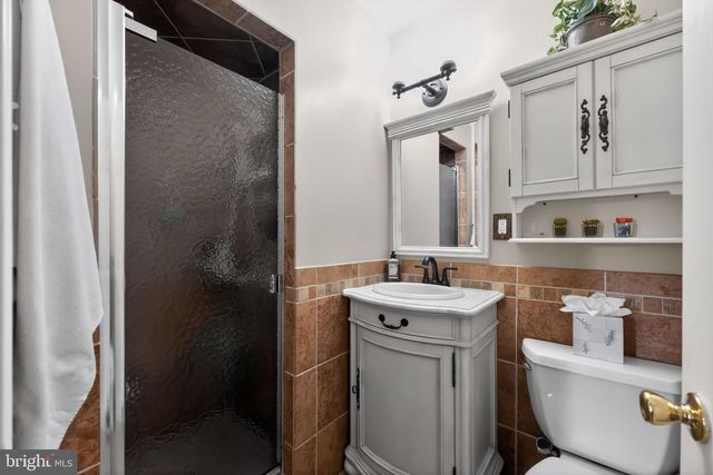 821 BEVERLY RD, Rydal, PA 19046