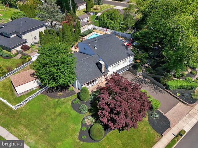 821 BEVERLY RD, Rydal, PA 19046