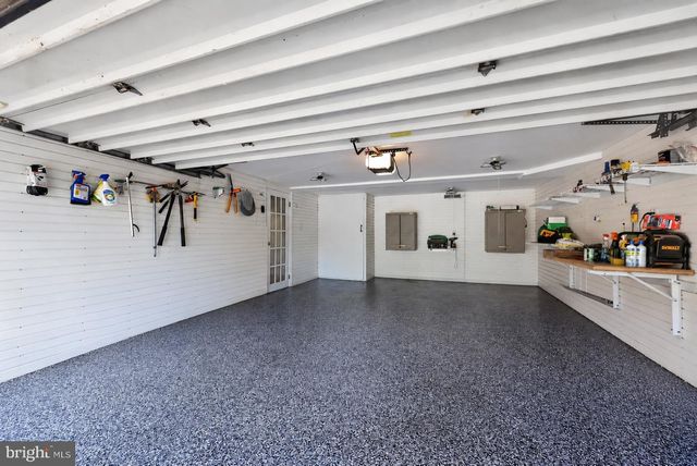 821 BEVERLY RD, Rydal, PA 19046