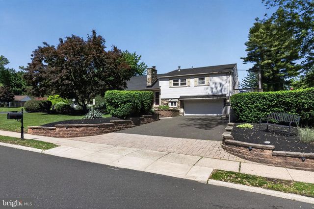 821 BEVERLY RD, Rydal, PA 19046