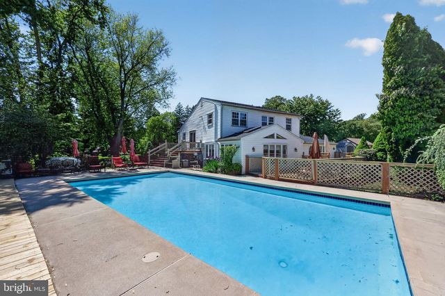 821 BEVERLY RD, Rydal, PA 19046