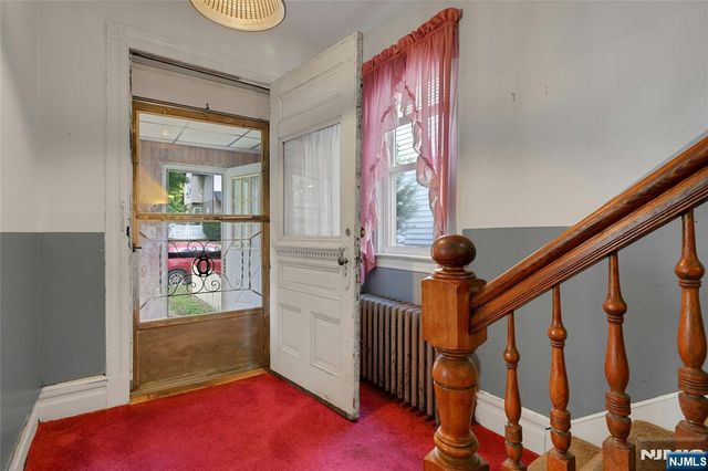 81 Fullerton Avenue, Montclair, NJ 07042