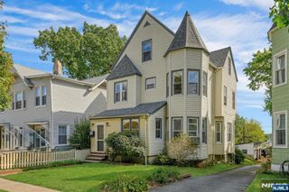 81 Fullerton Avenue, Montclair, NJ 07042