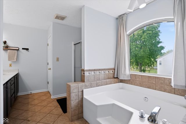 11803 Halle Drive, Indianapolis, IN 46229
