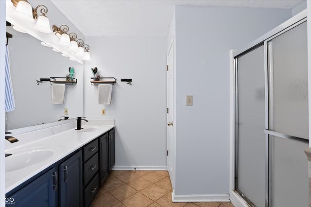 11803 Halle Drive, Indianapolis, IN 46229