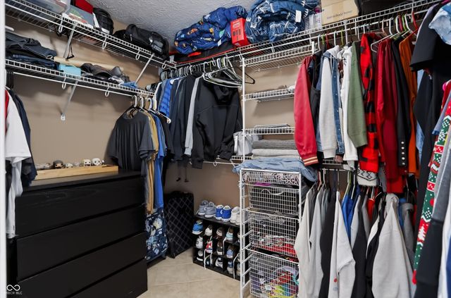 11803 Halle Drive, Indianapolis, IN 46229