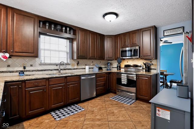 11803 Halle Drive, Indianapolis, IN 46229