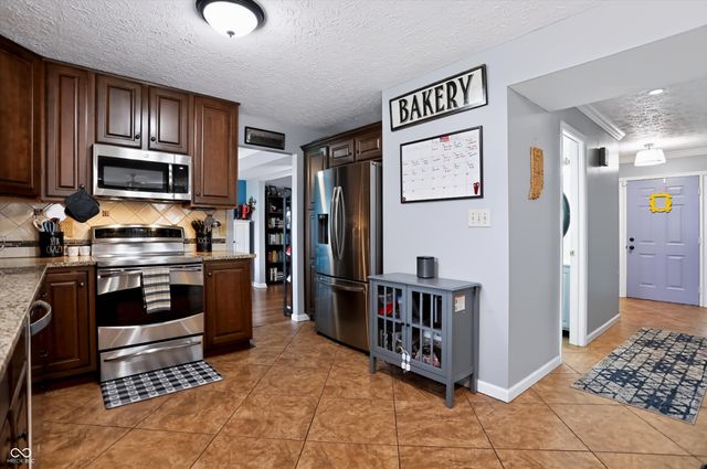 11803 Halle Drive, Indianapolis, IN 46229