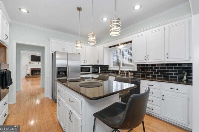 1050 York Trace SW, Marietta, GA 30064