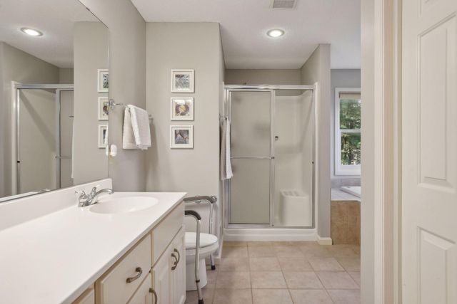 323 Saint Annes Parkway, Hudson, WI 54016