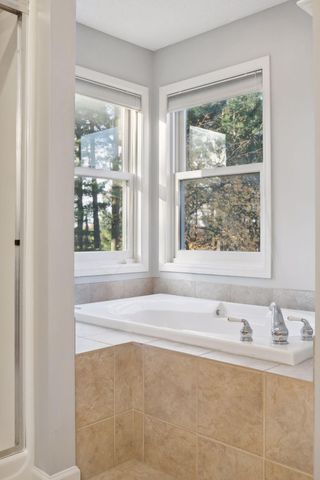 323 Saint Annes Parkway, Hudson, WI 54016