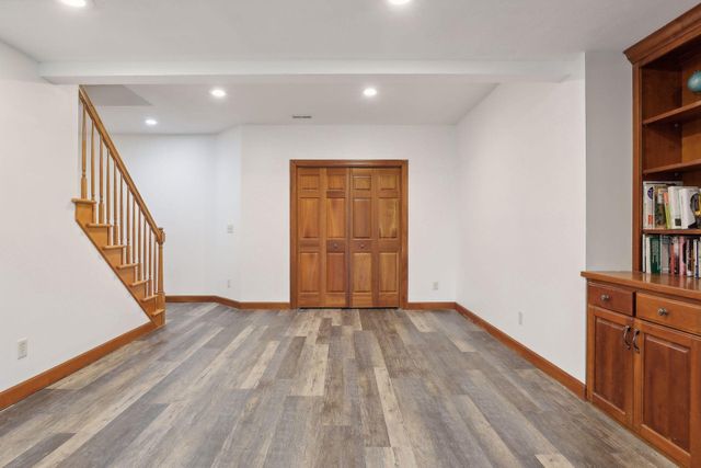 323 Saint Annes Parkway, Hudson, WI 54016