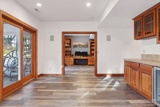 323 Saint Annes Parkway, Hudson, WI 54016
