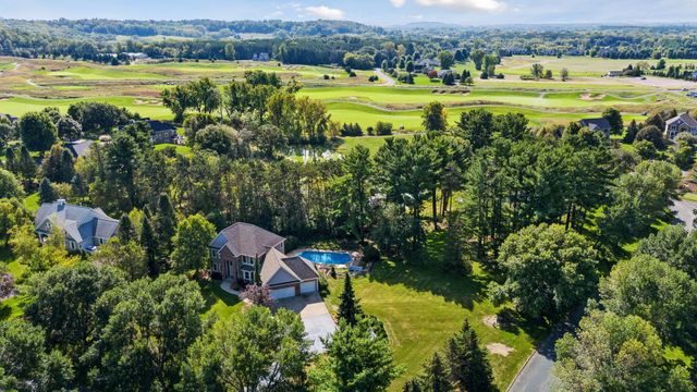 323 Saint Annes Parkway, Hudson, WI 54016