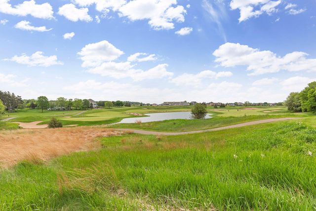 323 Saint Annes Parkway, Hudson, WI 54016
