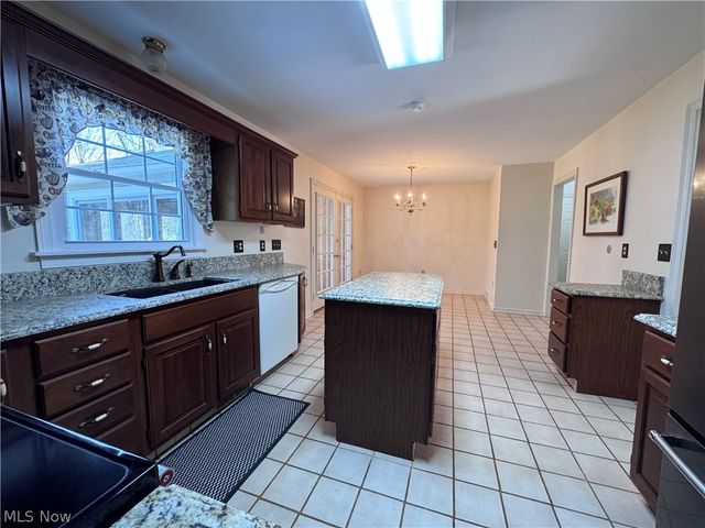 13566 Stoney Springs Drive, Chardon, OH 44024