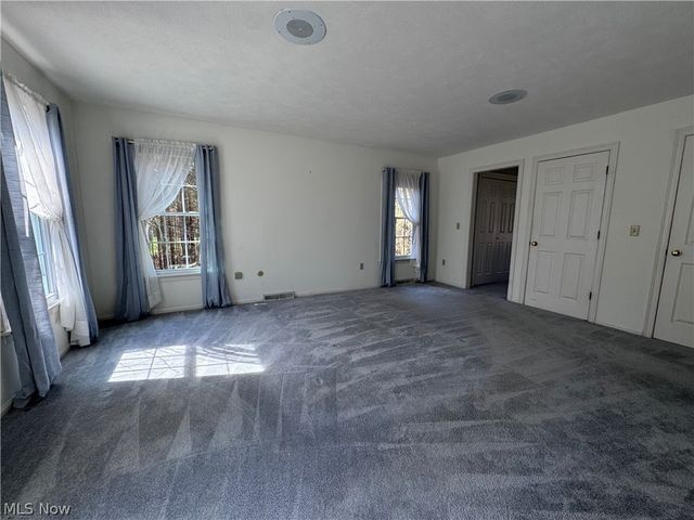 13566 Stoney Springs Drive, Chardon, OH 44024