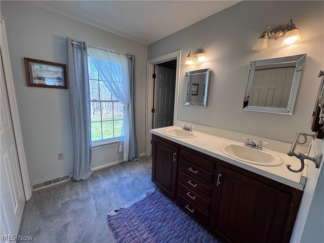 13566 Stoney Springs Drive, Chardon, OH 44024