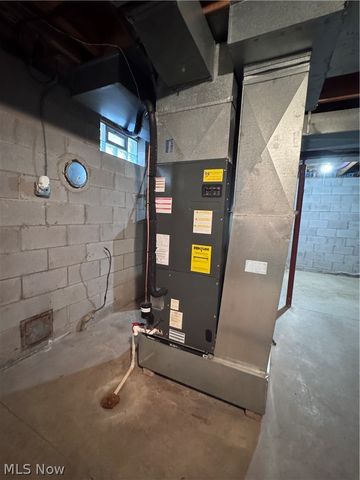 13566 Stoney Springs Drive, Chardon, OH 44024