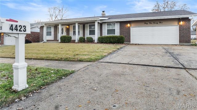 4423 Remus Drive, Florissant, MO 63033