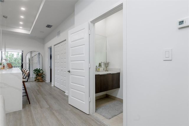 7831 NW 104th Ave 32, Doral, FL 33178