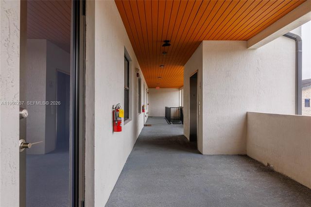 7831 NW 104th Ave 32, Doral, FL 33178