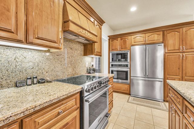 362 Leandra Lane, Eagle Point, OR 97524