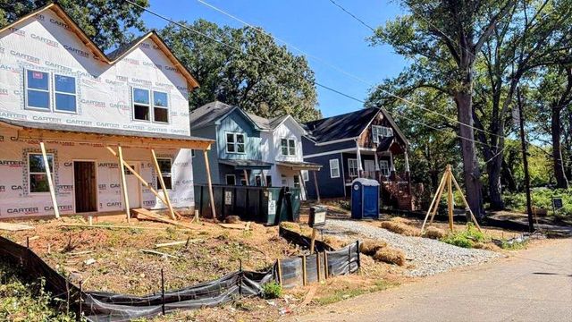 2015 Lois NW Place, Atlanta, GA 30318