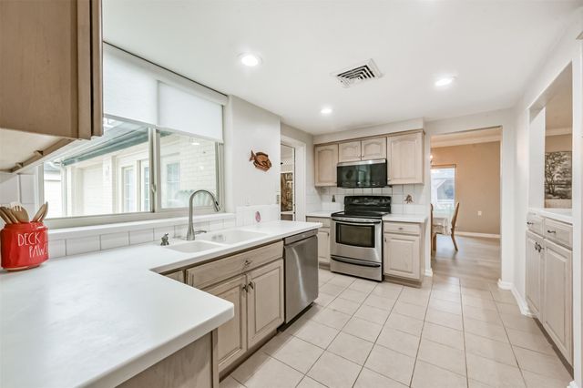 3540 Miramar Drive, La Porte, TX 77571