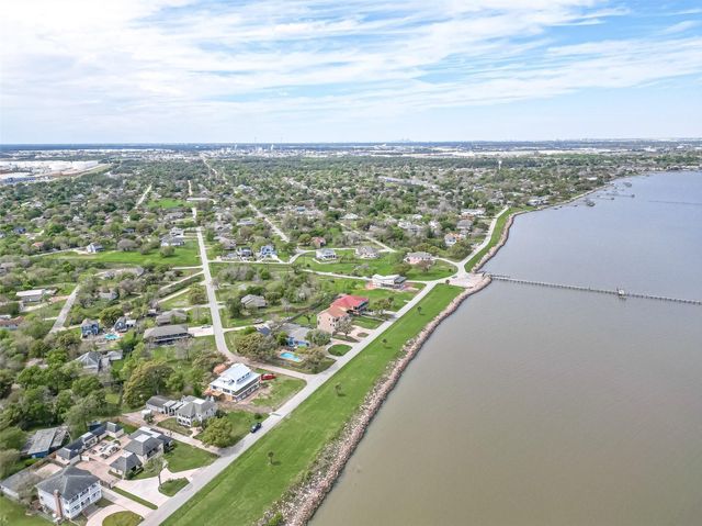 3540 Miramar Drive, La Porte, TX 77571