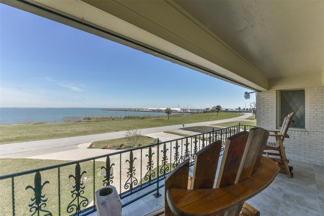 3540 Miramar Drive, La Porte, TX 77571