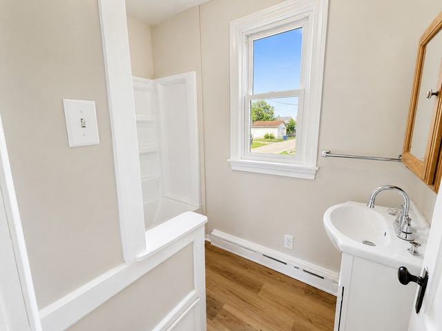 2119 8th Street SW, Cedar Rapids, IA 52404