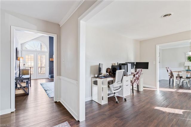 1101 Somerton LN, Chesapeake, VA 23322