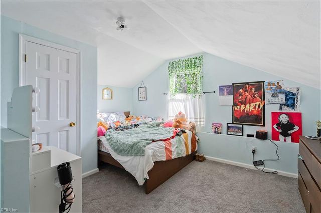 1101 Somerton LN, Chesapeake, VA 23322