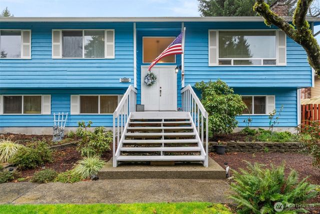 1601 Clearbrook Drive SE, Lacey, WA 98503