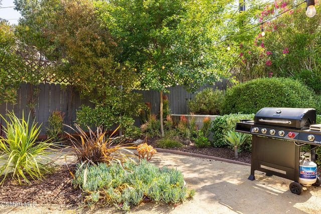 24 Washburn Street, Simi Valley, CA 93065
